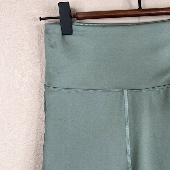 Marchesa Active Olivia Biker Shorts Size Small Sage Green Side Mesh Athletic - Picture 5 of 14